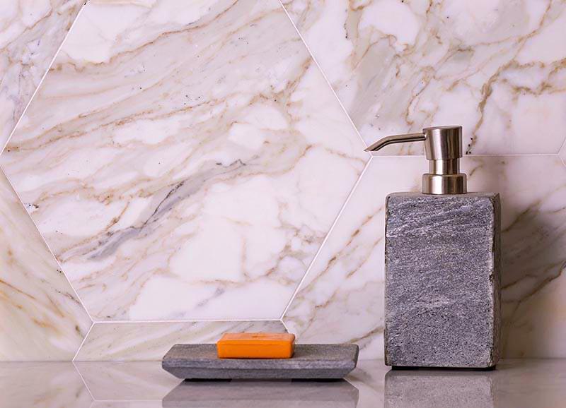10" Calacatta Gold Marble Hexagon Tile Honed - Image 6