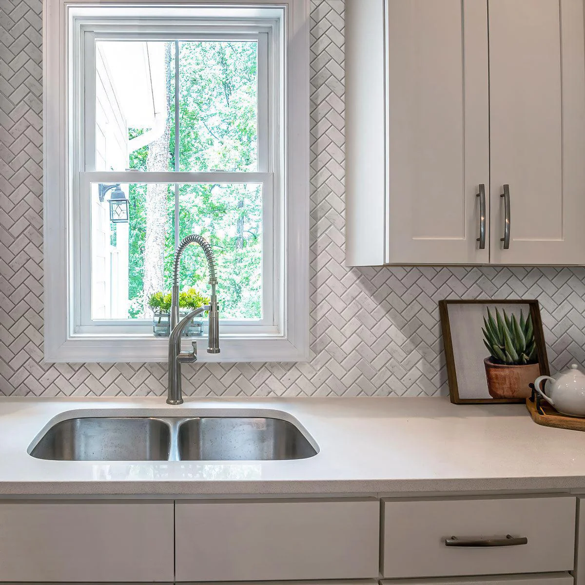 1X2 White Carrara Marble Herringbone Polished Marble Mosaic Tile - Image 3