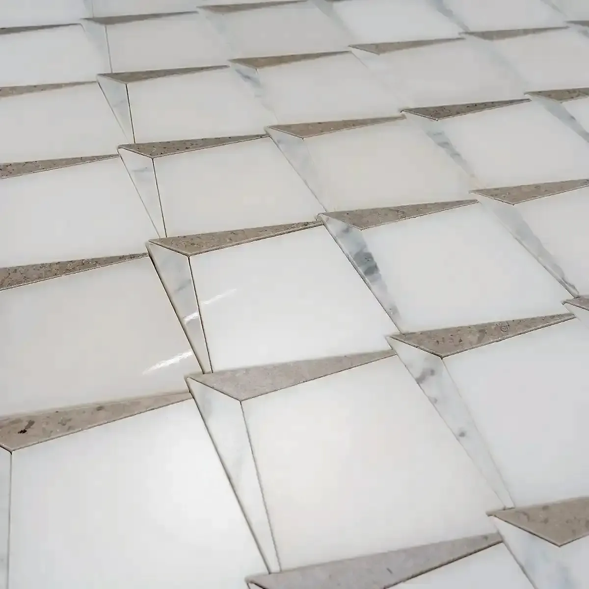 Arrowhead Marble Mosaic Tile - Image 12