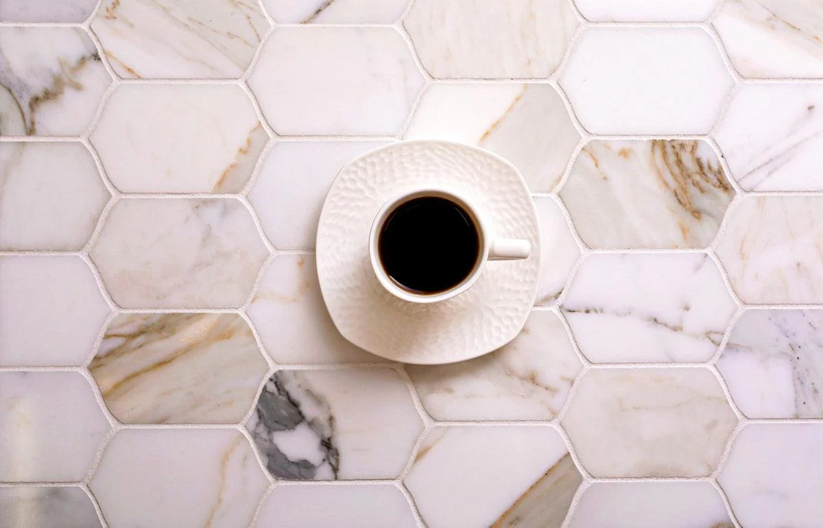 Calacatta Gold Elongated Hexagon Mosaic Tile - Image 6