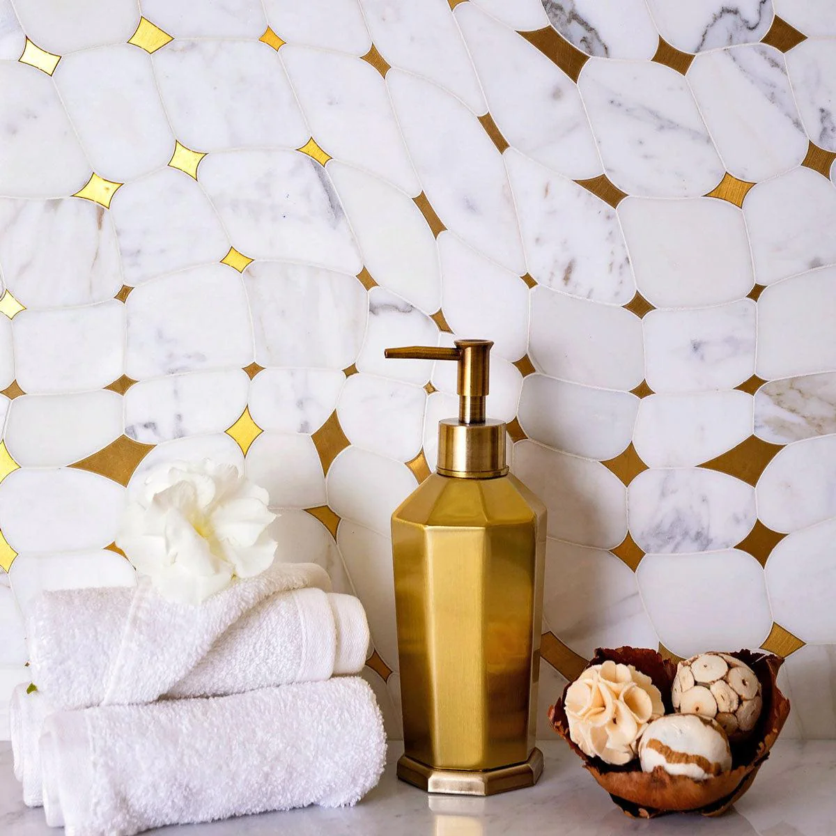 Golden Stars Calacatta Gold And Brass Mosaic Tile - Image 7